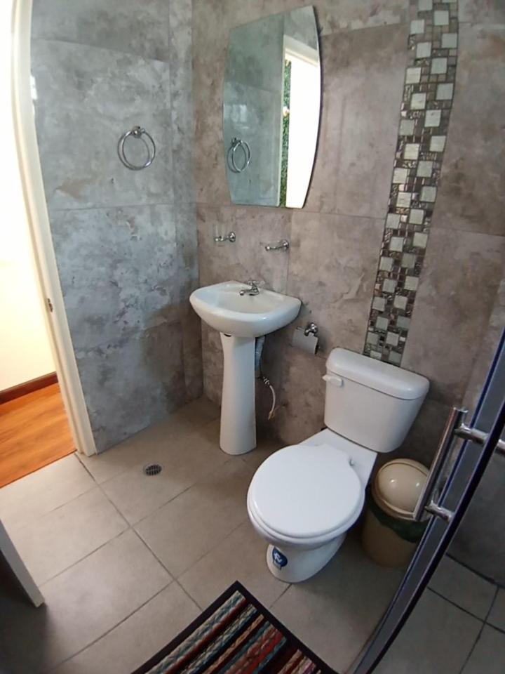Hostal Atlantis Quito Exteriér fotografie